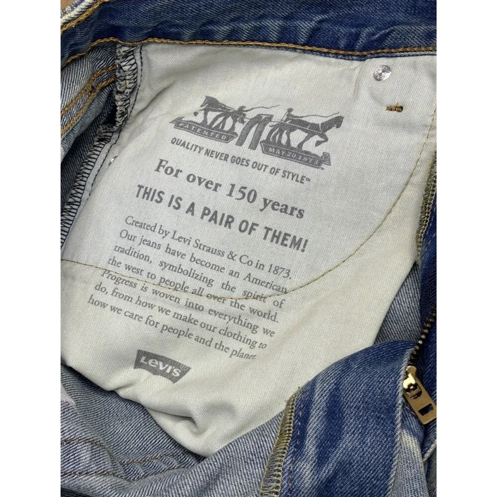 Levi's 511 Slim Fit Denim Shorts Mens Size 36 Light Wash Distressed Jorts Ripped